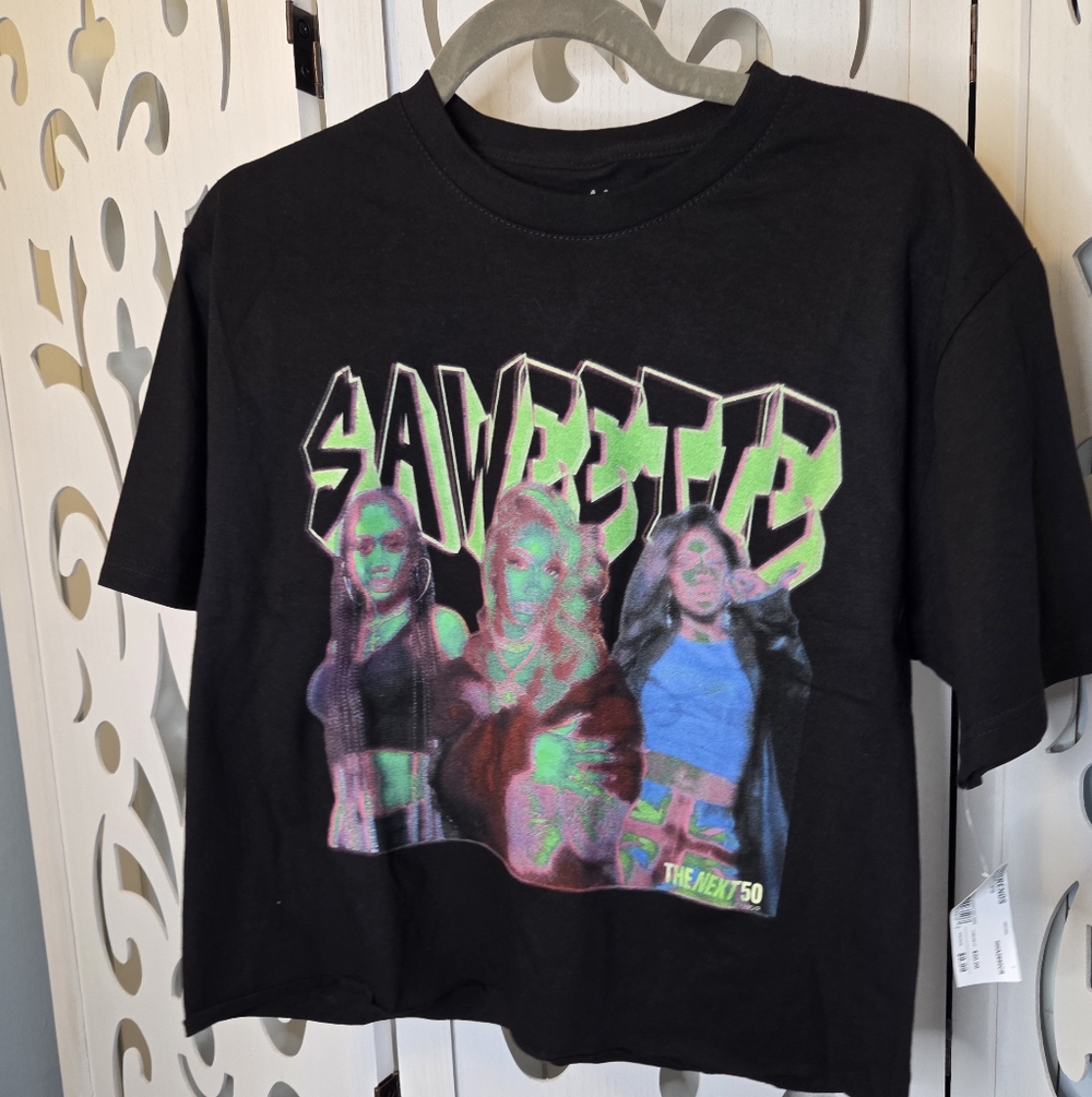 Saweetie Crop Top T Shirt Medium Black Graphic Rap Hip Hop Tee 100% Cotton NWT